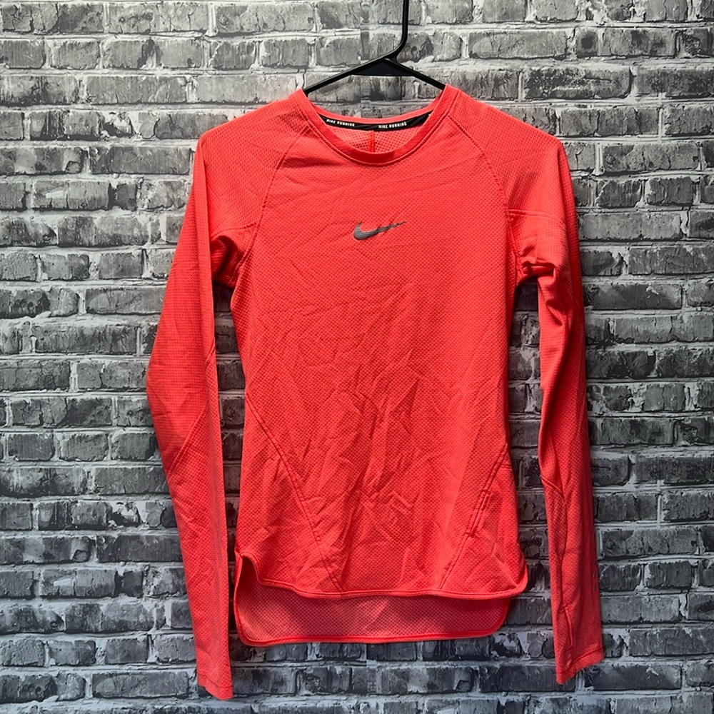 Nike‎